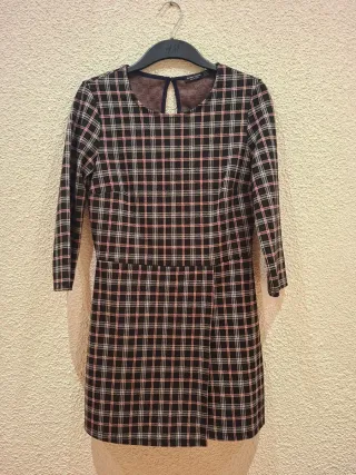 Vestido Bershka cuadros talla L