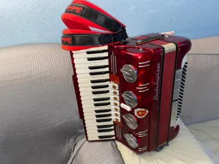Acordeón Paolo Soprani 80 bajos