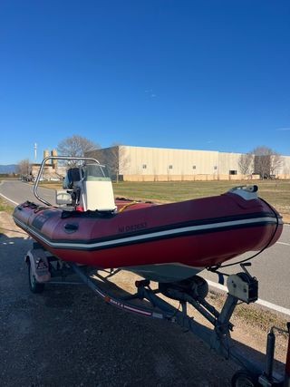 Lancha Zodiac Pro Semirrígida