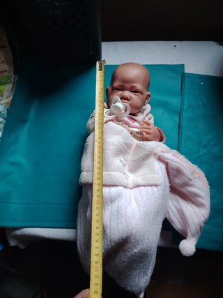 Muñeca bebé Antonio Juan con chupete