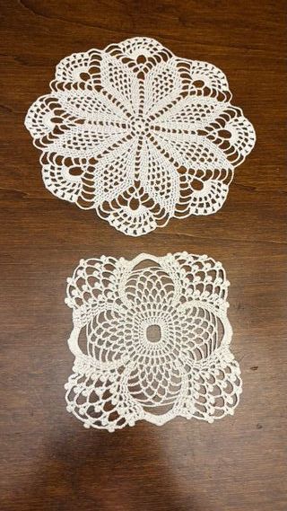 Centrini uncinetto bianchi