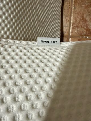 Sobrecolchón NORDBERGET blanco 160cm x 200cm