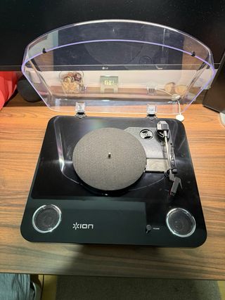 Tocadiscos ION