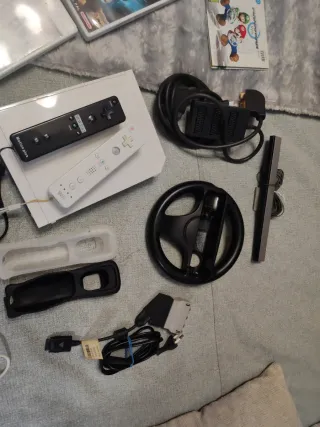 Consola Wii + Giochi e Accessori