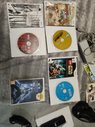 Consola Wii + Giochi e Accessori