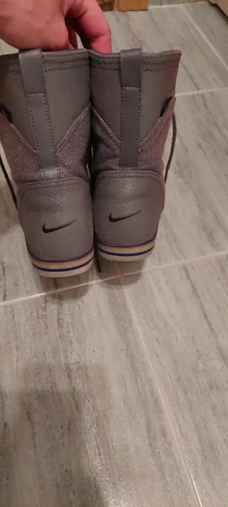 Botas nieve Nike Mujer Talla 38.5 o 24.5 cm