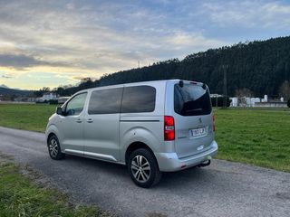 Peugeot Traveller 2020