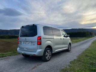 Peugeot Traveller 2020