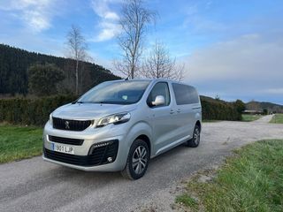 Peugeot Traveller 2020
