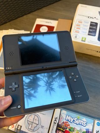 Nintendo DS XL con 6 giochi e scatola