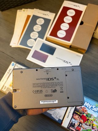 Nintendo DS XL con 6 giochi e scatola