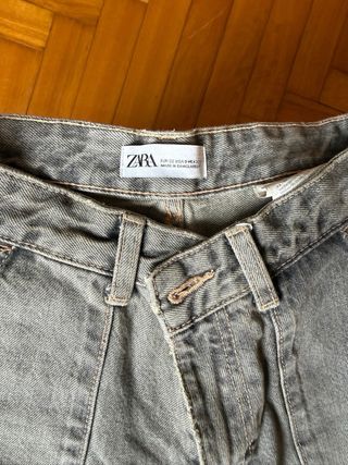Pantalón vaquero cargo gris