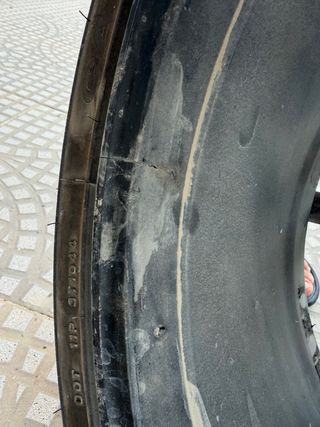 Llantas Pretoria Negras