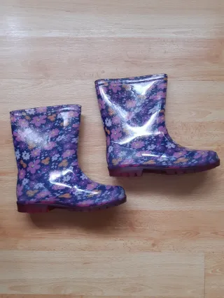 Botas de agua niña flores