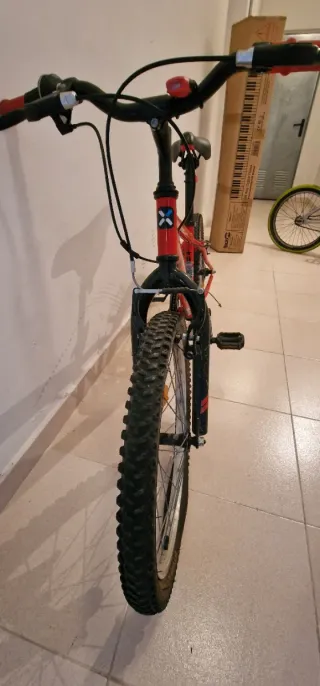 Bicicleta Infantil Roja B'TWIN