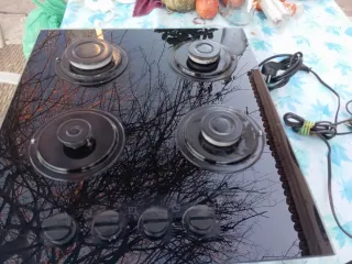 Encimera vitrocerámica Beko 4 fuegos gas