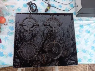 Encimera vitrocerámica Beko 4 fuegos gas