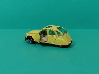 Guisval Citroën 2cv coche a escala 1/64.