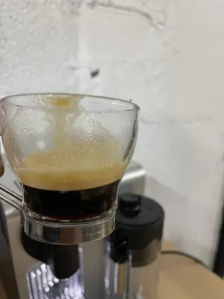 Cafetera Nespresso Plateada