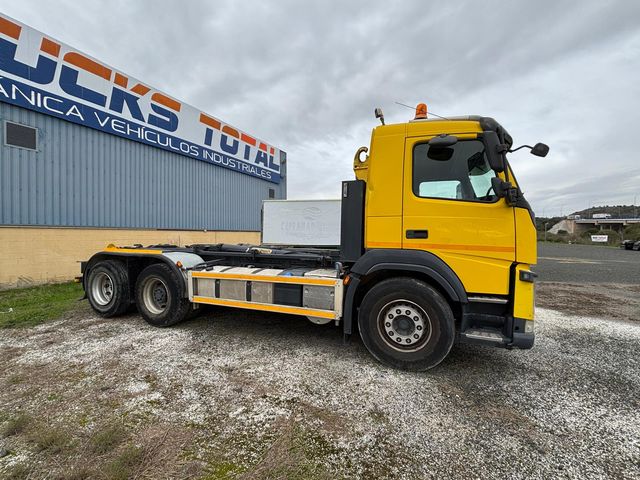 VOLVO FM 410 Portacontenedores Gancho Palfinger
