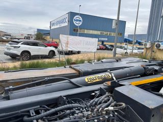 VOLVO FM 410 Portacontenedores Gancho Palfinger