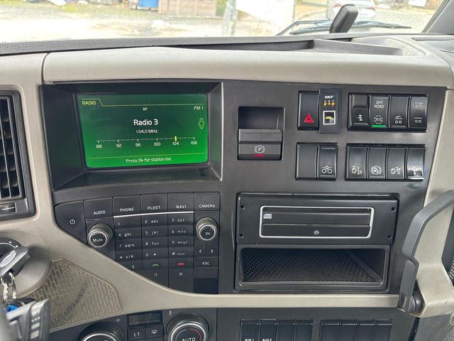 VOLVO FM 410 Portacontenedores Gancho Palfinger