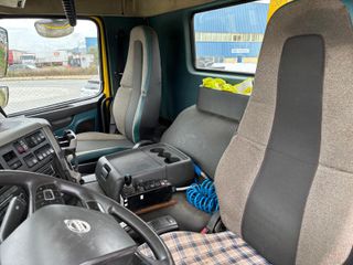 VOLVO FM 410 Portacontenedores Gancho Palfinger