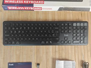 Trust Vaiya Teclado Inalámbrico Bluetooth + 2.4 GH