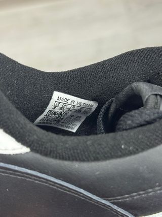 Adidas Zapatillas Negras y Blancas