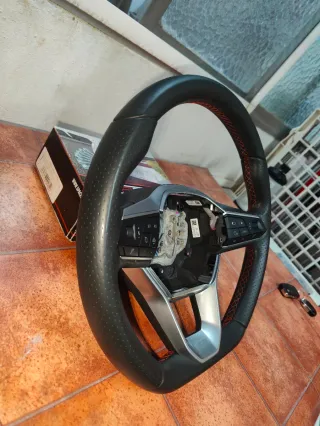 Volante León MK4 FR