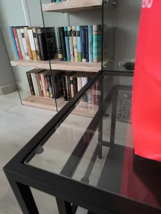 Mesa nido Ikea VITTSJÖ cristal y metal