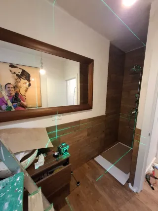 Manitas en VLC, Máster por hora, Handy man