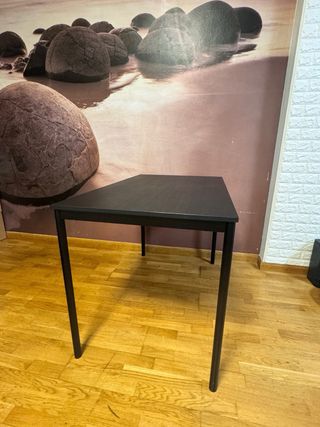 Mesa de comedor negra Ikea