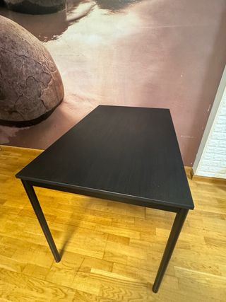 Mesa de comedor negra Ikea