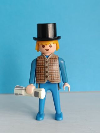 Playmobil Caballero Victoriano con Periódico