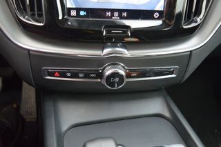VOLVO XC60 2.0 B4 D Core Auto