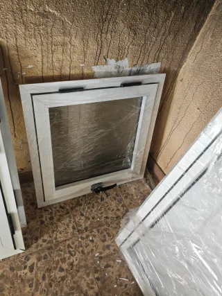 Ventana aluminio 60x60 y 55x55