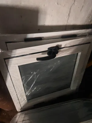 Ventana aluminio 60x60 y 55x55