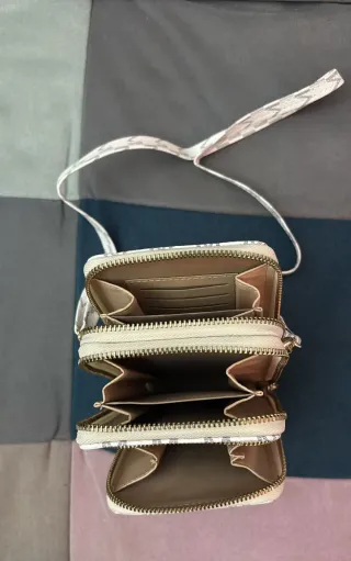 Bolso bandolera con monograma M