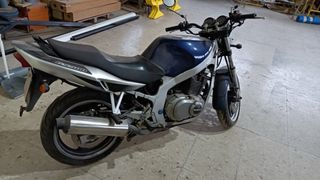 Suzuki GS500 para reparación o piezas
