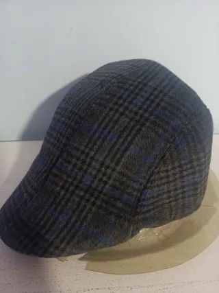 Gorra pico invierno con orejeras