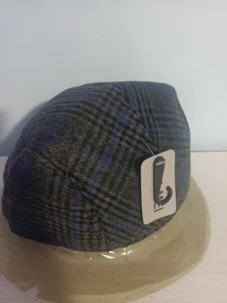 Gorra pico invierno con orejeras