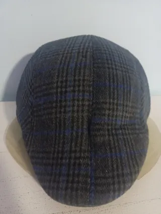 Gorra pico invierno con orejeras