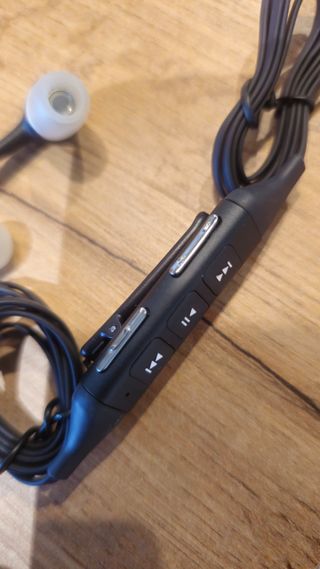 Auriculares jack 3.5mm con micrófono y control