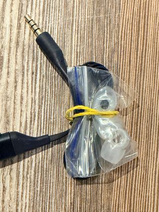Auriculares jack 3.5mm con micrófono y control