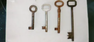 Set 4 Chiavi Antiche