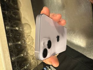 iPhone 14 Lila Claro