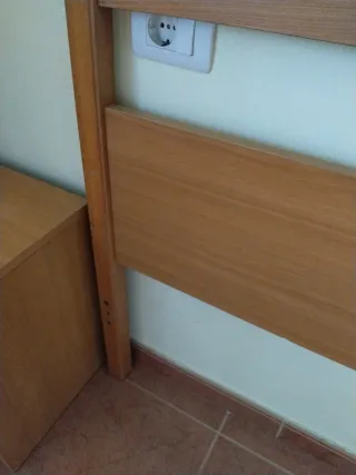Cabecero de madera para cama de 105