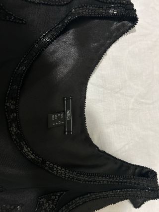 Vestido de fiesta negro con lentejuelas