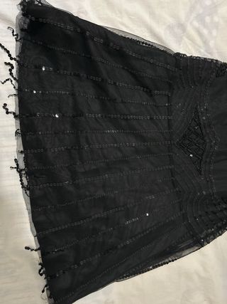 Vestido de fiesta negro con lentejuelas